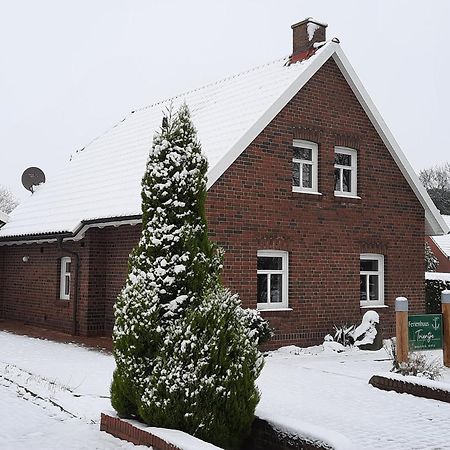 Tolles Ferienhaus In Pilsum - Ferienhaus Trientje - Mit Garten Und Ueberdachter Terrasse Buitenkant foto